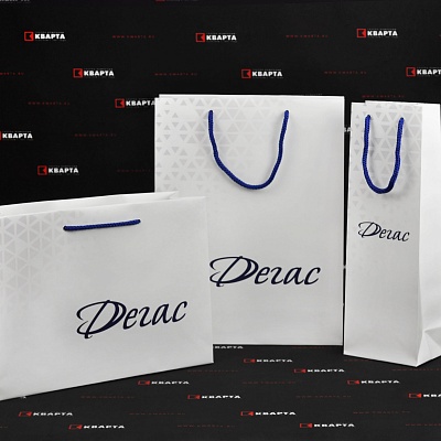 Брендированные бумажные пакеты для "ДЕГАС"